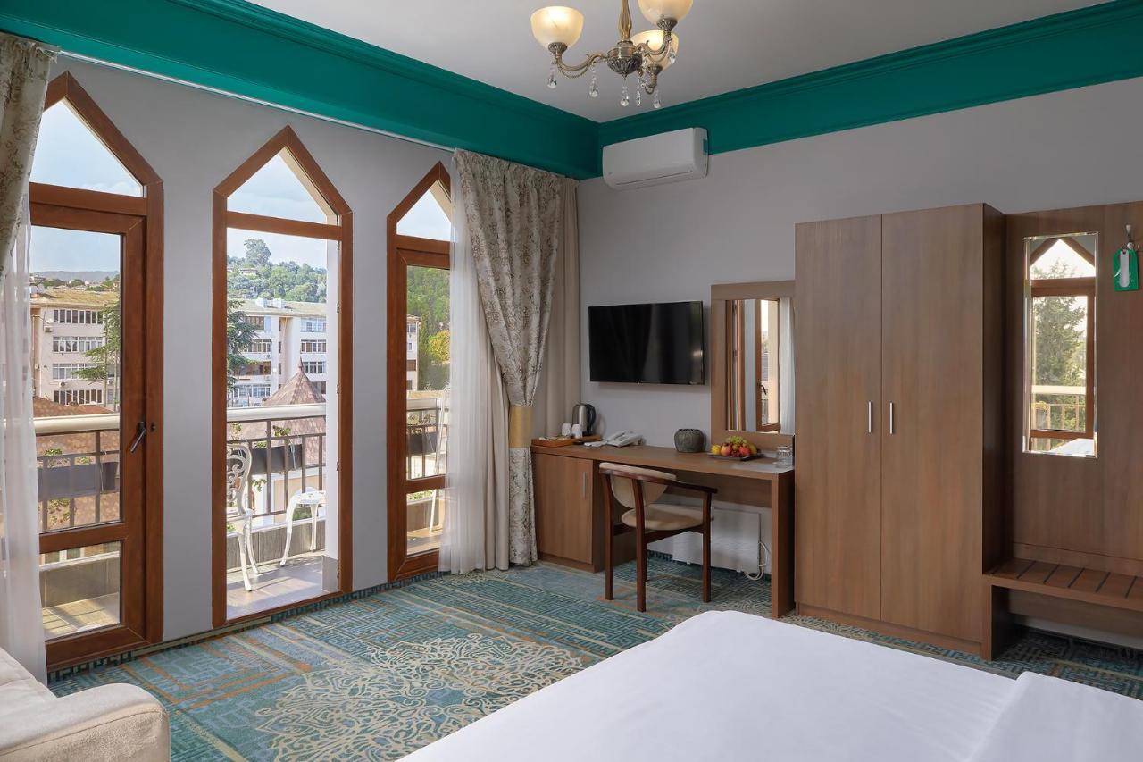 Garuda Boutique Hotel Σουχούμι Εξωτερικό φωτογραφία
