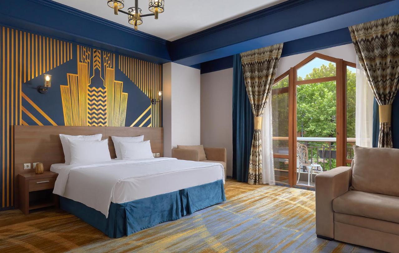 Garuda Boutique Hotel Σουχούμι Εξωτερικό φωτογραφία