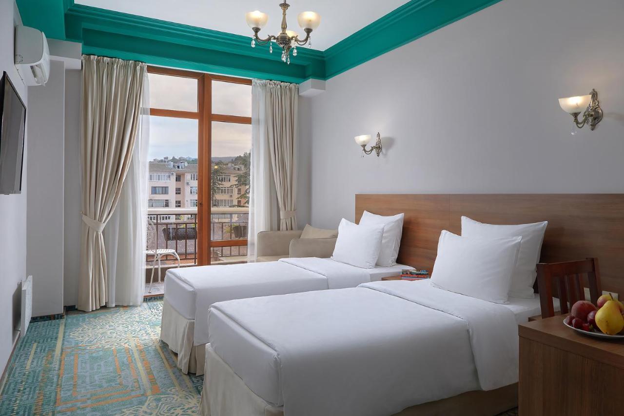 Garuda Boutique Hotel Σουχούμι Εξωτερικό φωτογραφία