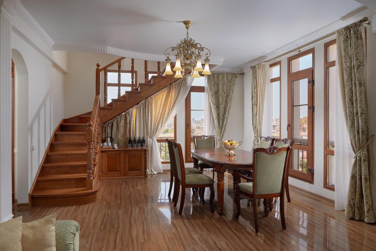 Garuda Boutique Hotel Σουχούμι Εξωτερικό φωτογραφία